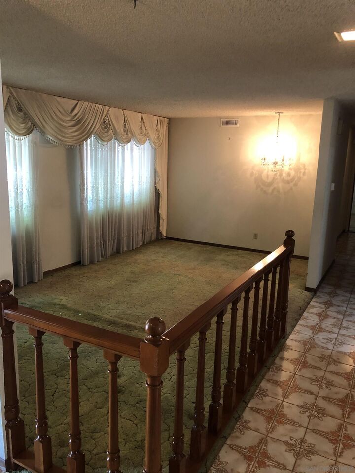 Property Photo: 1461 Arlington Pl CA 92021