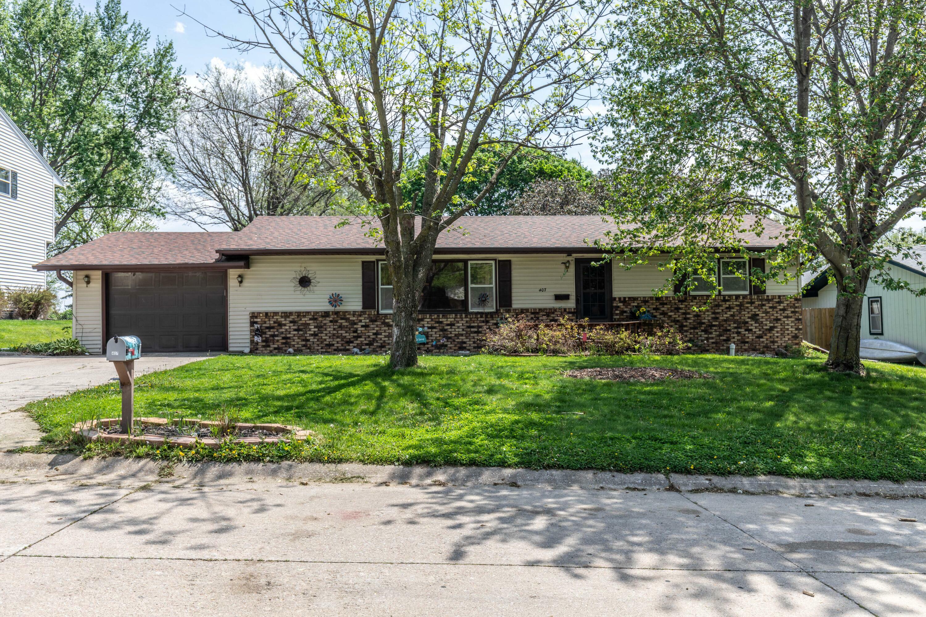 Property Photo:  407 Linden  Avenue  IA 51601 