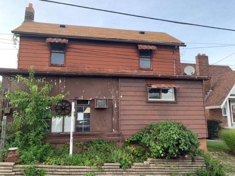 Property Photo:  646 4th St  PA 15033 