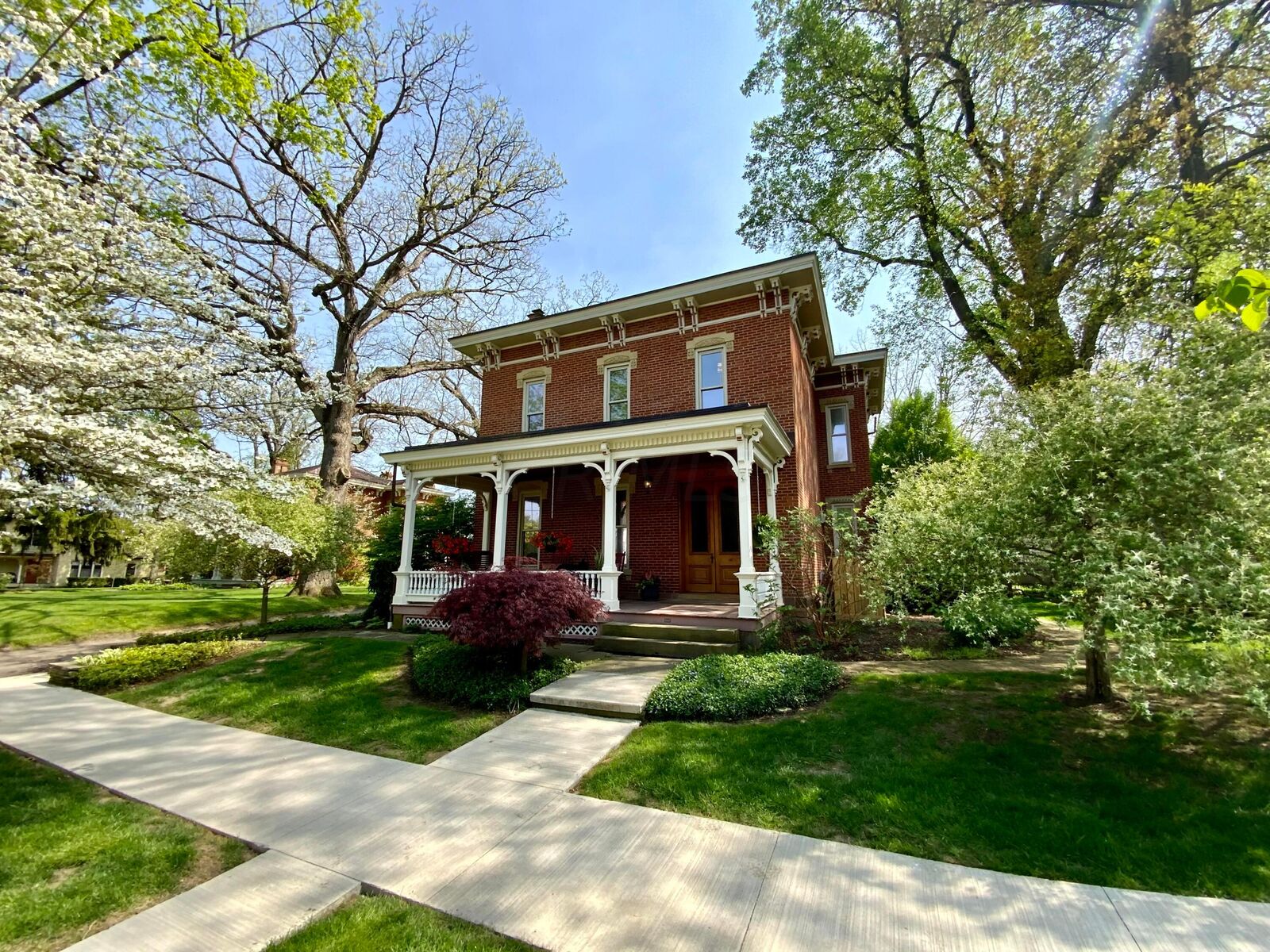 Property Photo:  602 E High Street  OH 43050 