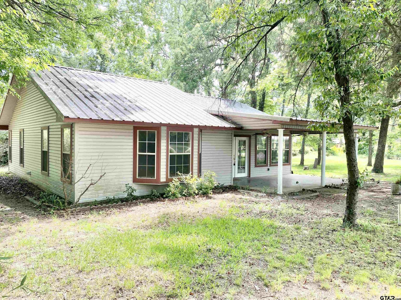 Property Photo:  518 W Second St  TX 75765 