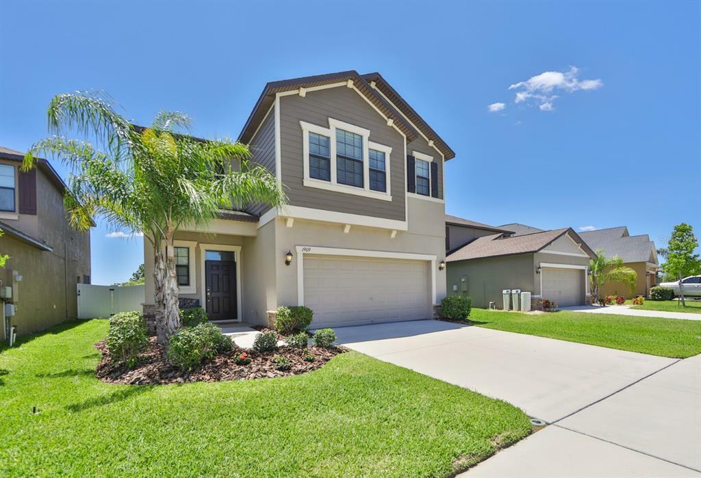 Property Photo:  1909 Redmond Brook Lane  FL 33570 