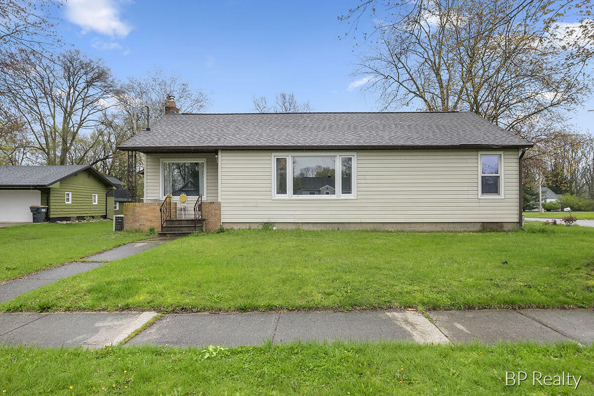 Property Photo:  531 S Fair Street  MI 49078 