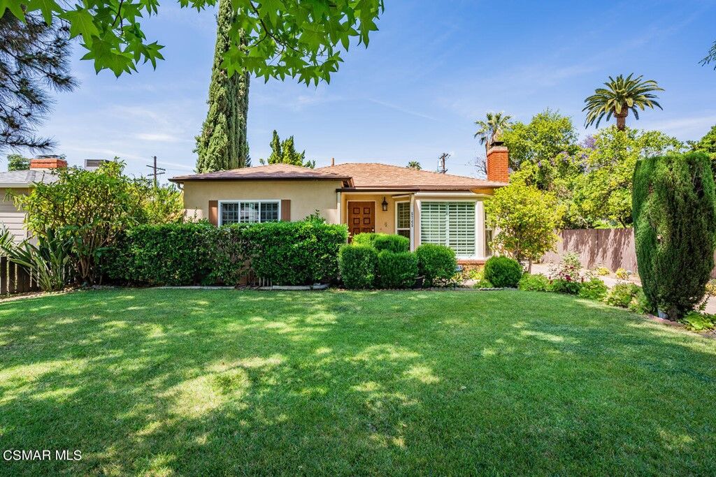 Property Photo: 5745 Cantaloupe Avenue CA 91401