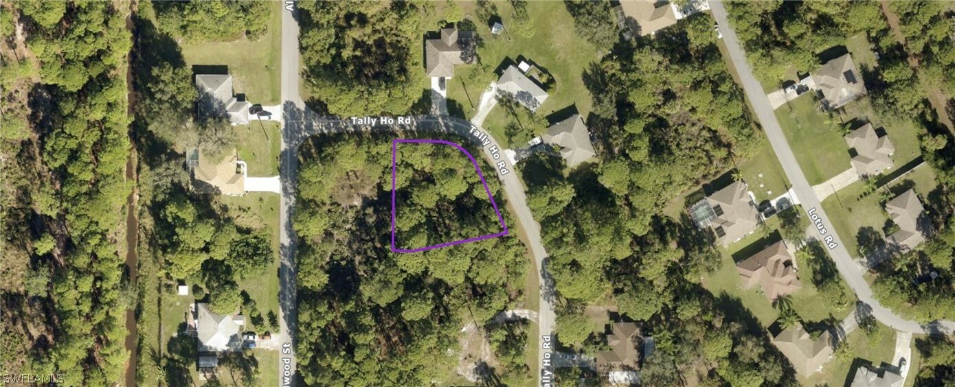 Property Photo:  Tally Ho Road  FL 34291 