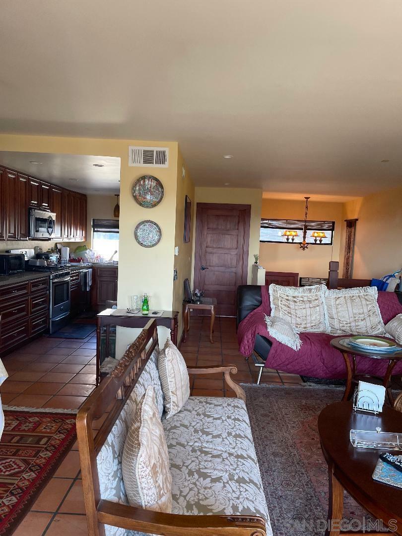 Property Photo:  3725 Balboa Terrace C  CA 92117 