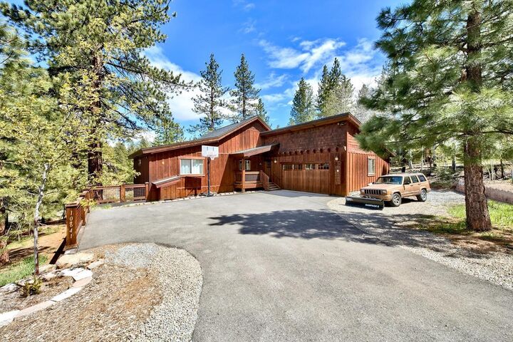 10641 Somerset Drive  Truckee CA 96161 photo