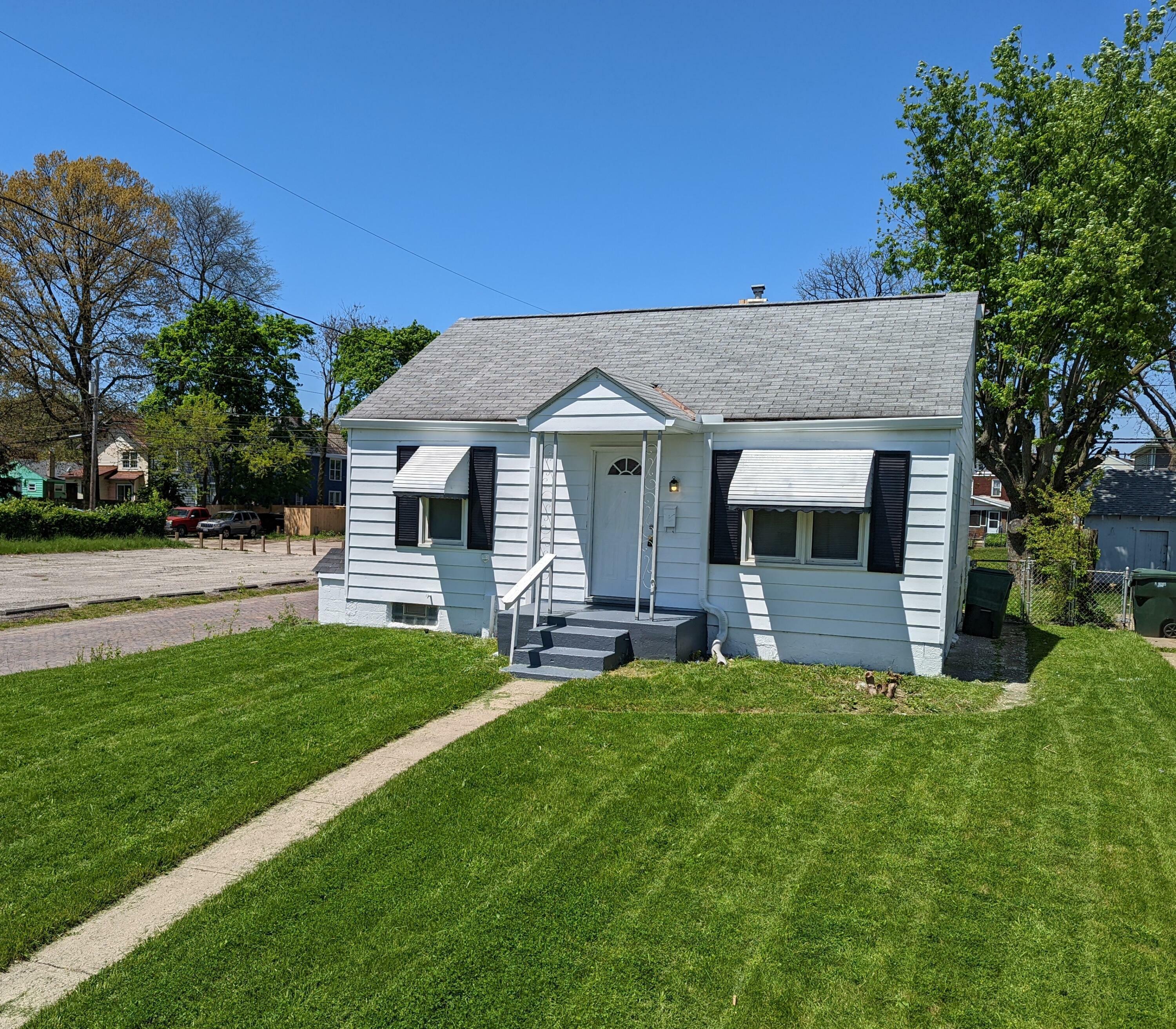 Property Photo:  1212 Hildreth Avenue  OH 43203 