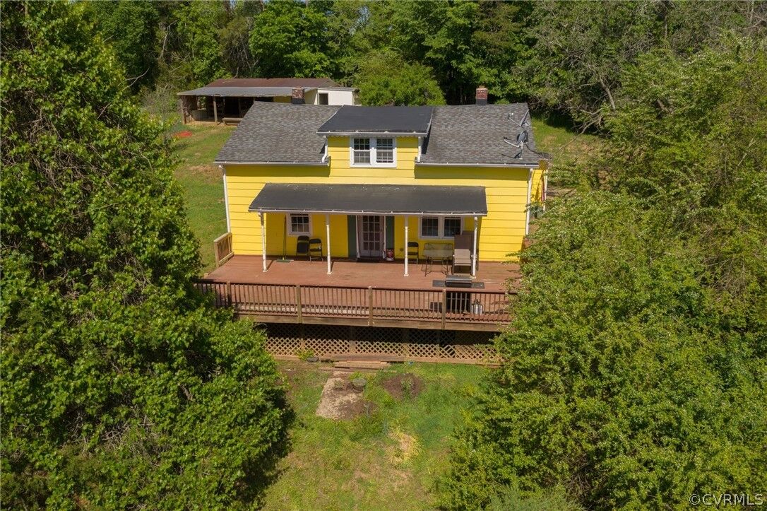 Property Photo: 2033 E 3rd Street VA 23901
