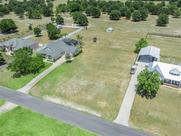 Property Photo:  Piney Ridge Boulevard  FL 34731 