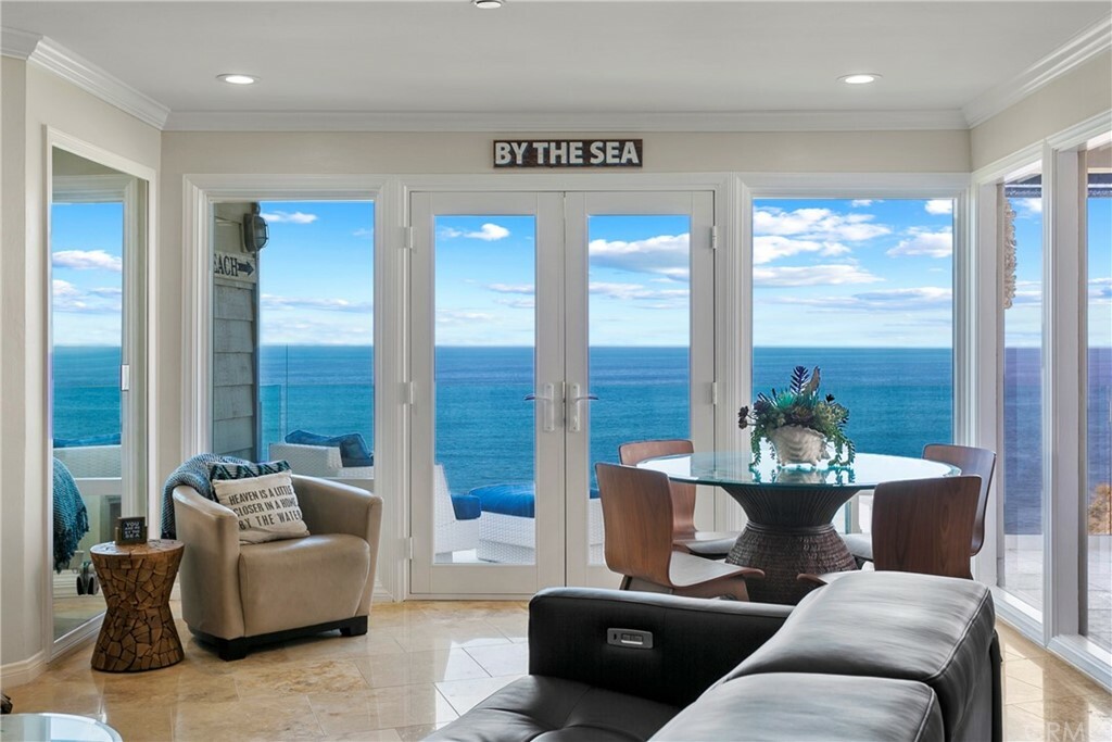 Property Photo: 903 Buena Vista 1 (A) CA 92672