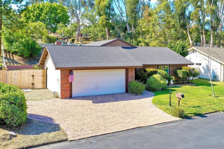 Property Photo:  1021 Silver Stallion Drive  CA 92081 