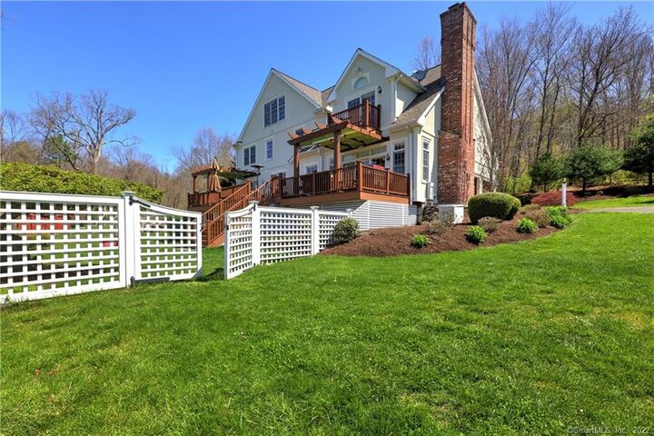 27 Pinebrook Crossing  Bethany CT 06524 photo