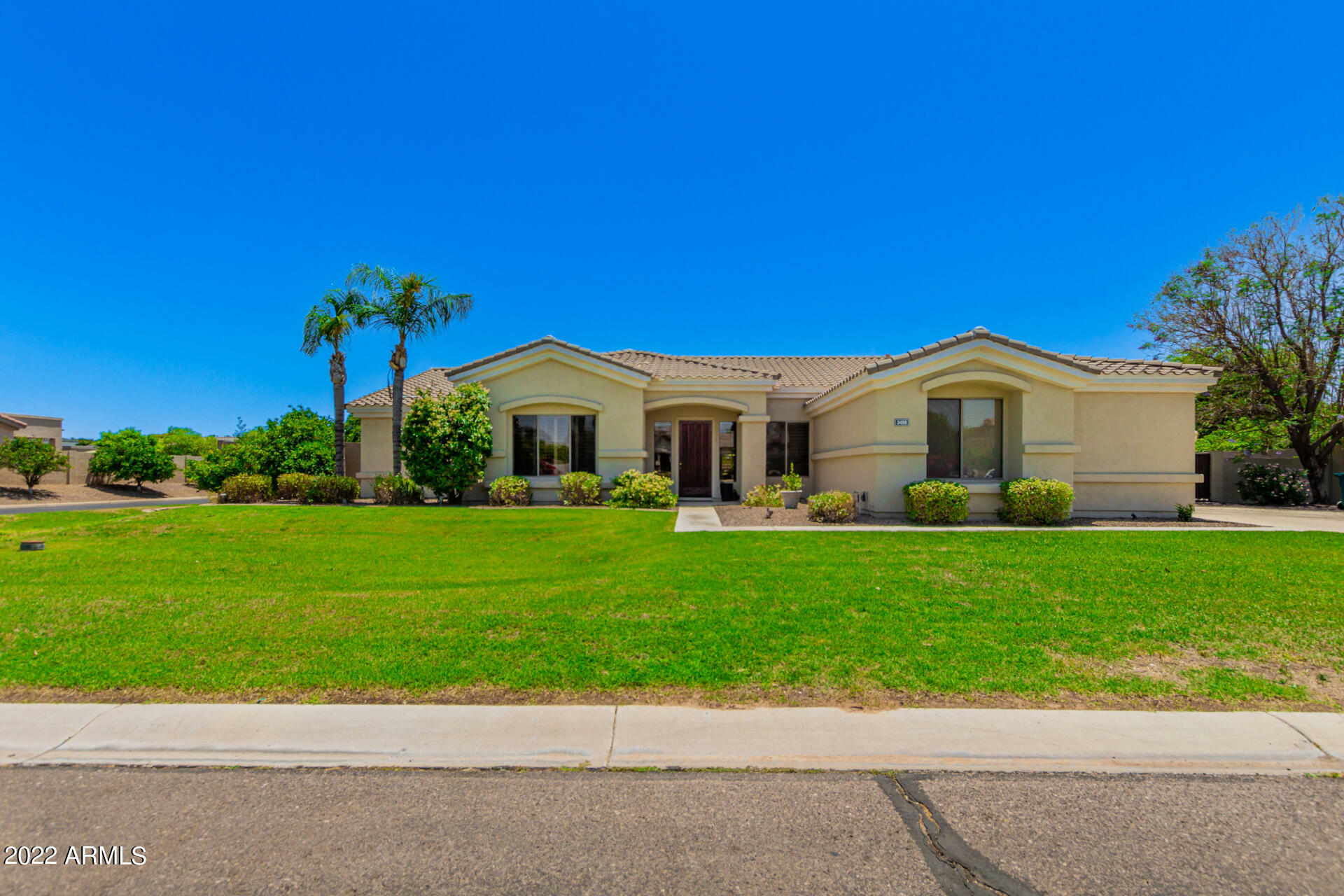Property Photo: 3459 E Norwood Circle AZ 85213