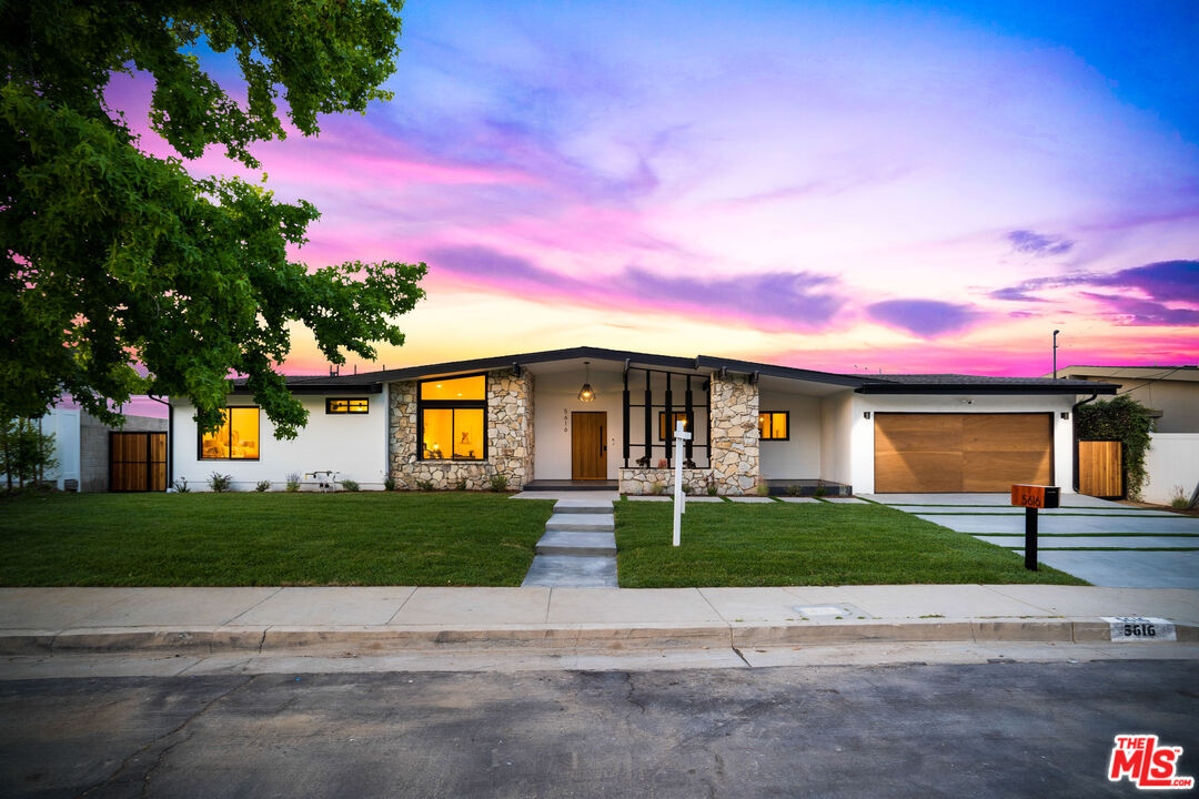 Property Photo:  5616   El Canon Ave  CA 91367 