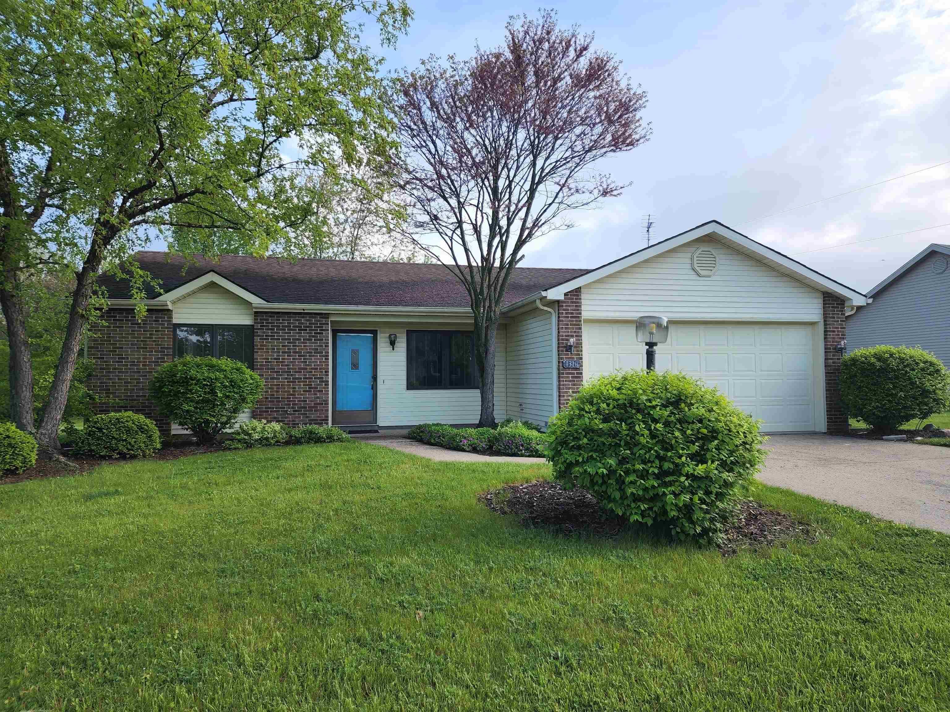 Property Photo:  1310 Ashville Drive  IN 46748-7315 