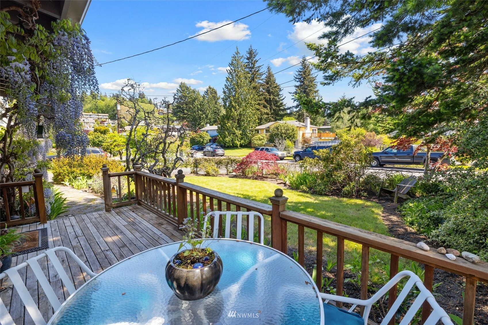 Property Photo:  1005 Cascade Drive  WA 98020 