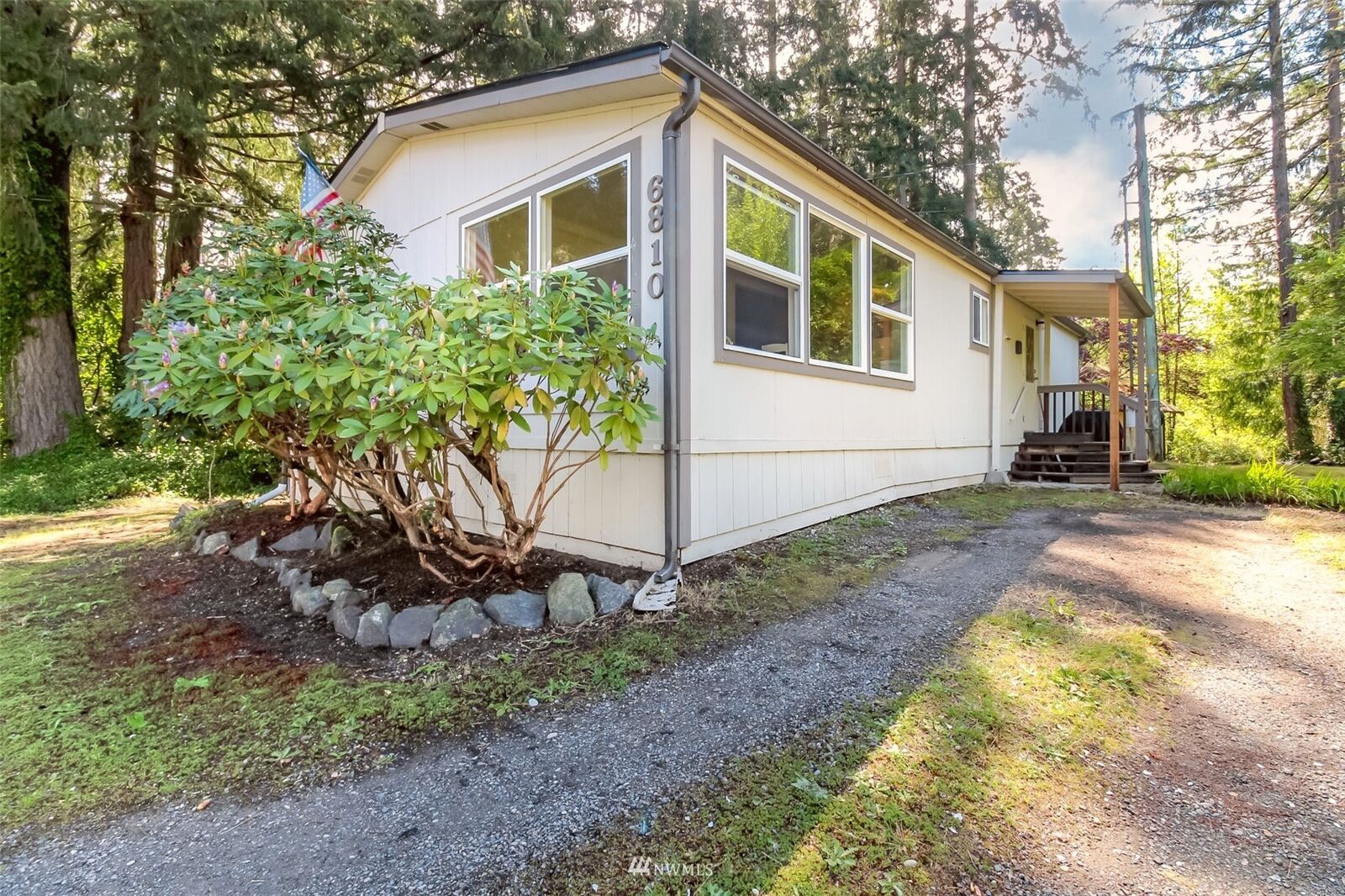 Property Photo:  6810 87th Street NW  WA 98332 