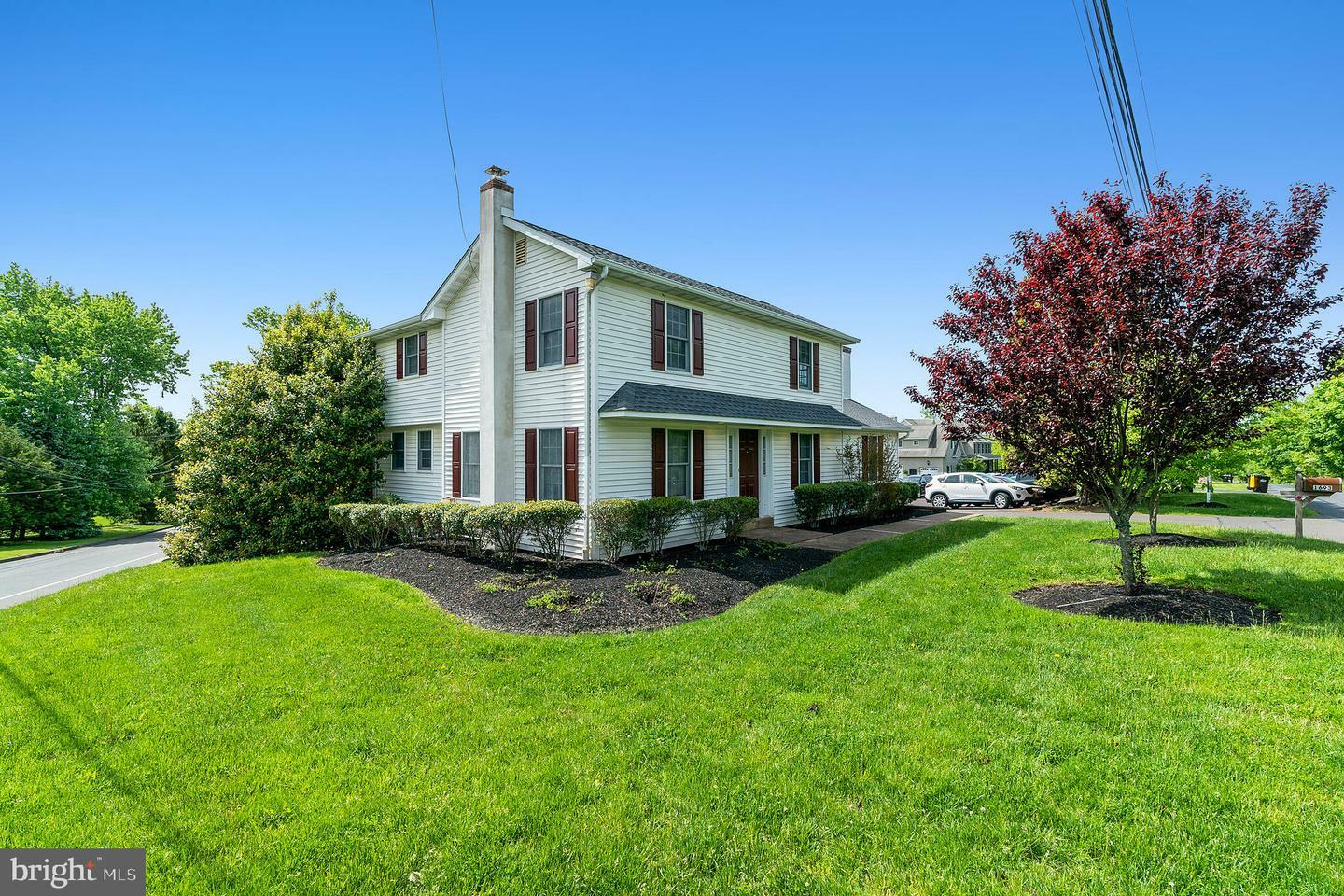 Property Photo: 1693 Meetinghouse Road PA 18974