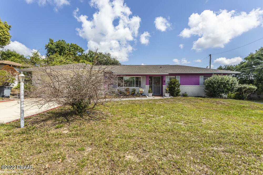 Property Photo:  618 Sullivan Street  FL 32725 