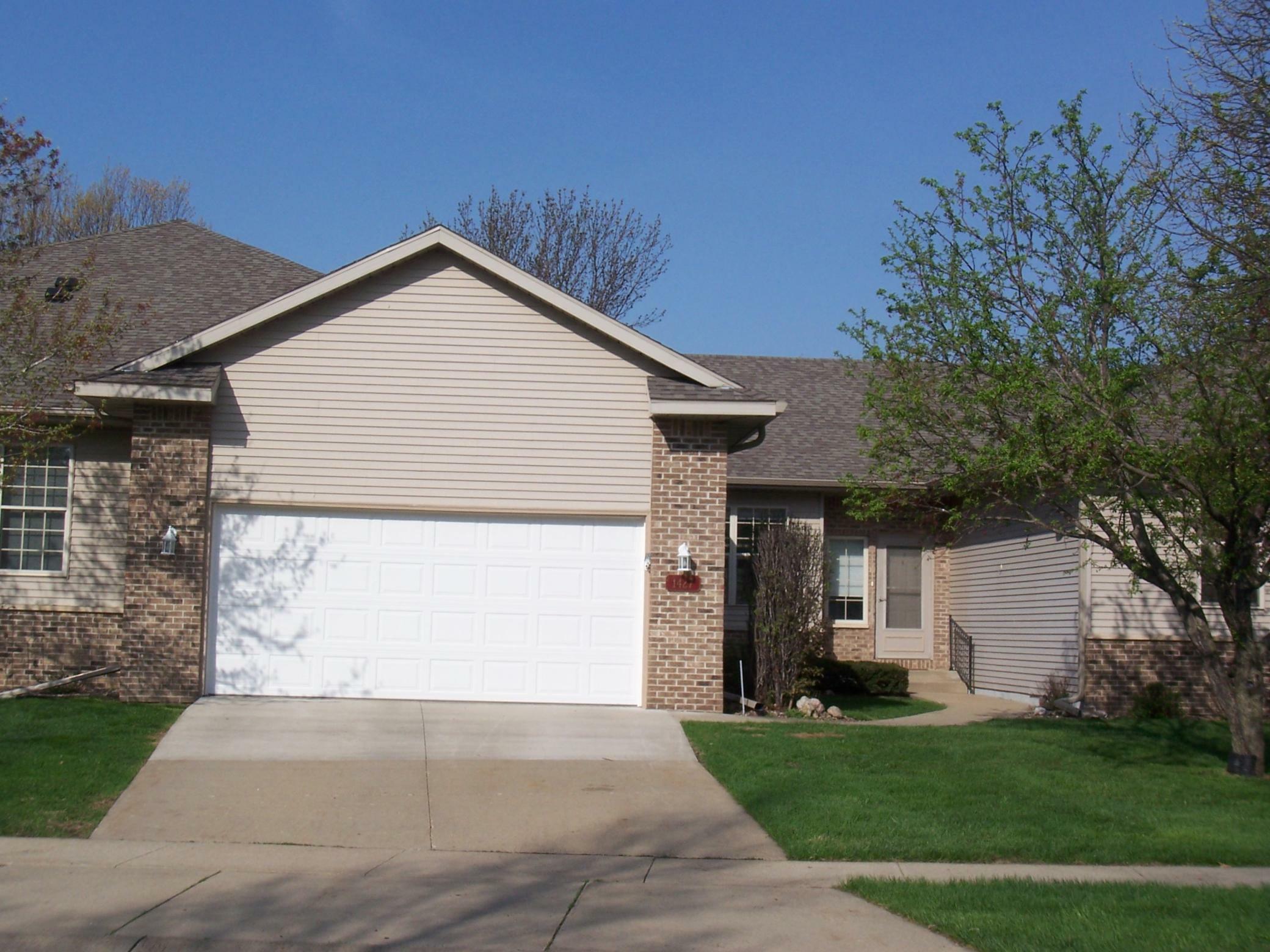 Property Photo: 1427 Kings Run Drive NW MN 55901