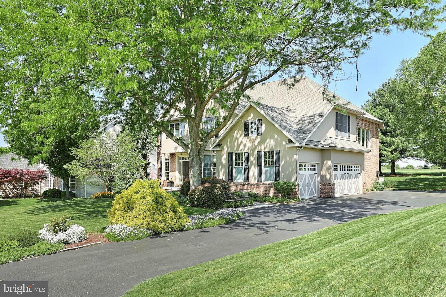 Property Photo:  926 Heritage Hills Drive  PA 17402 