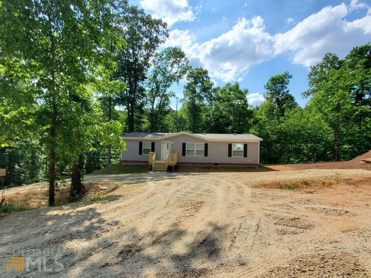 Property Photo:  221 Whitestone Drive  GA 30175 