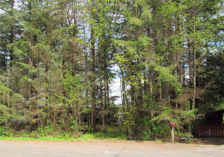 Property Photo:  8680 Bell Court  WA 98266 