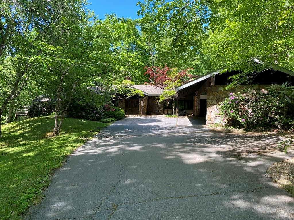 Property Photo: 1115 Old Cartertown Road TN 37738