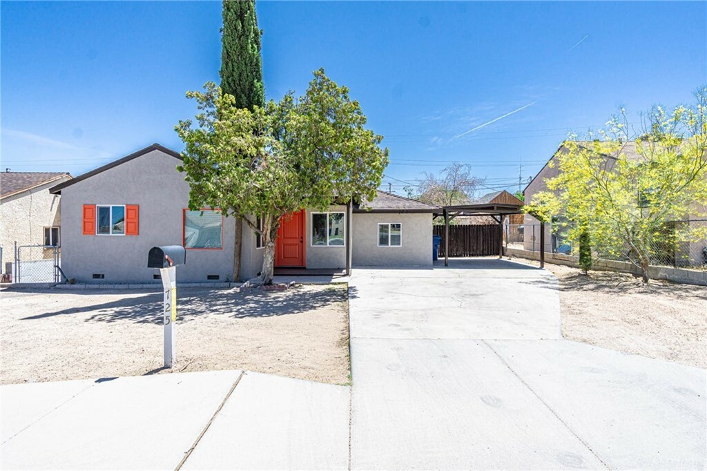 Property Photo:  725 Mount Vernon Avenue  CA 92311 