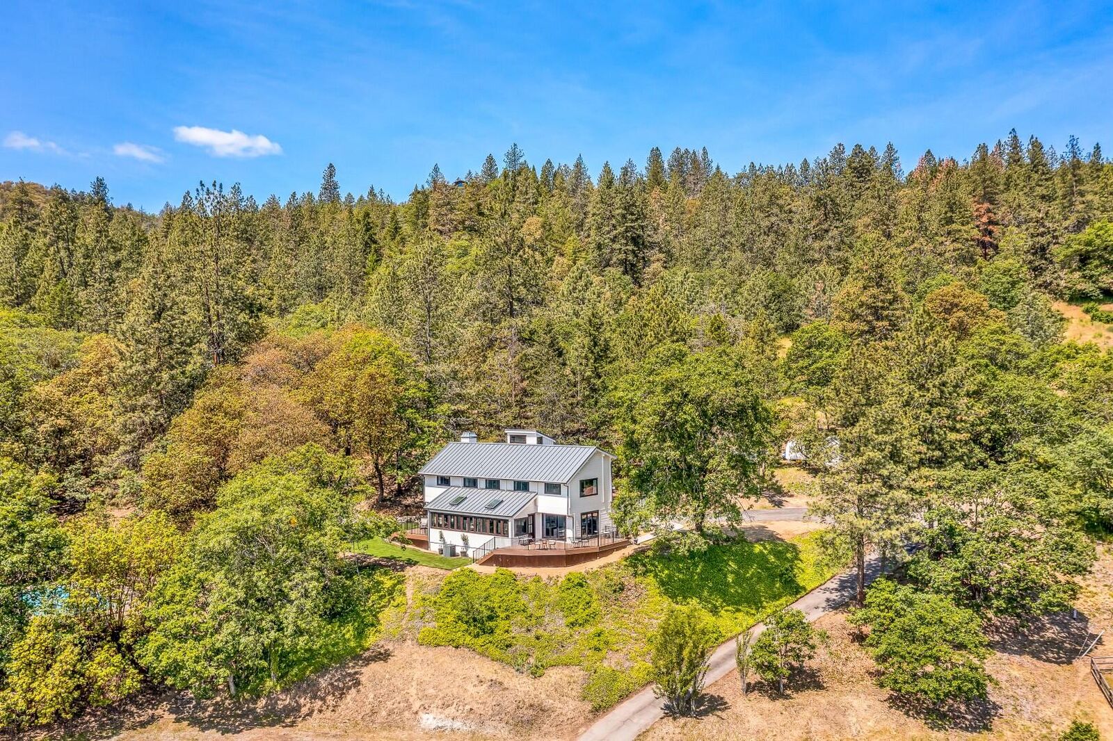 Property Photo:  4255 Tami Lane  OR 97502 