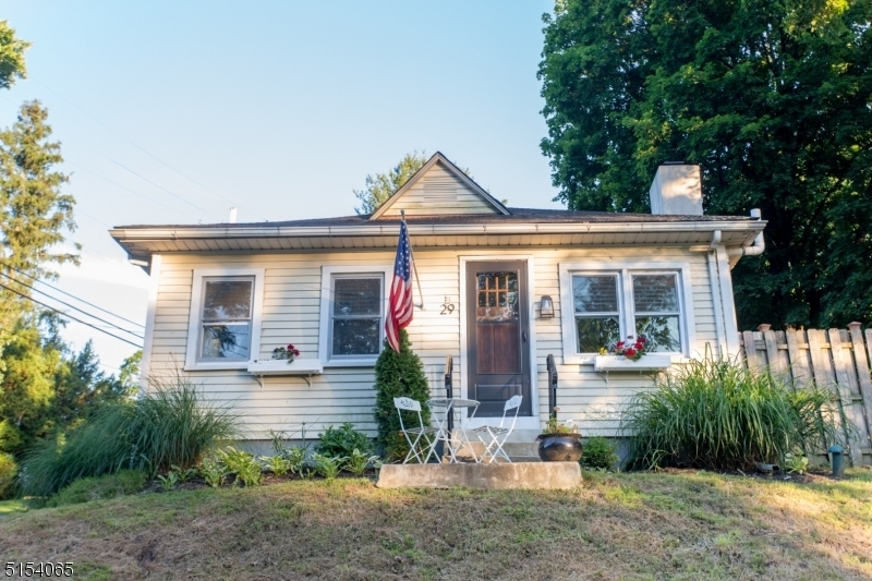 Property Photo:  29 Cottage Street  NJ 08530 