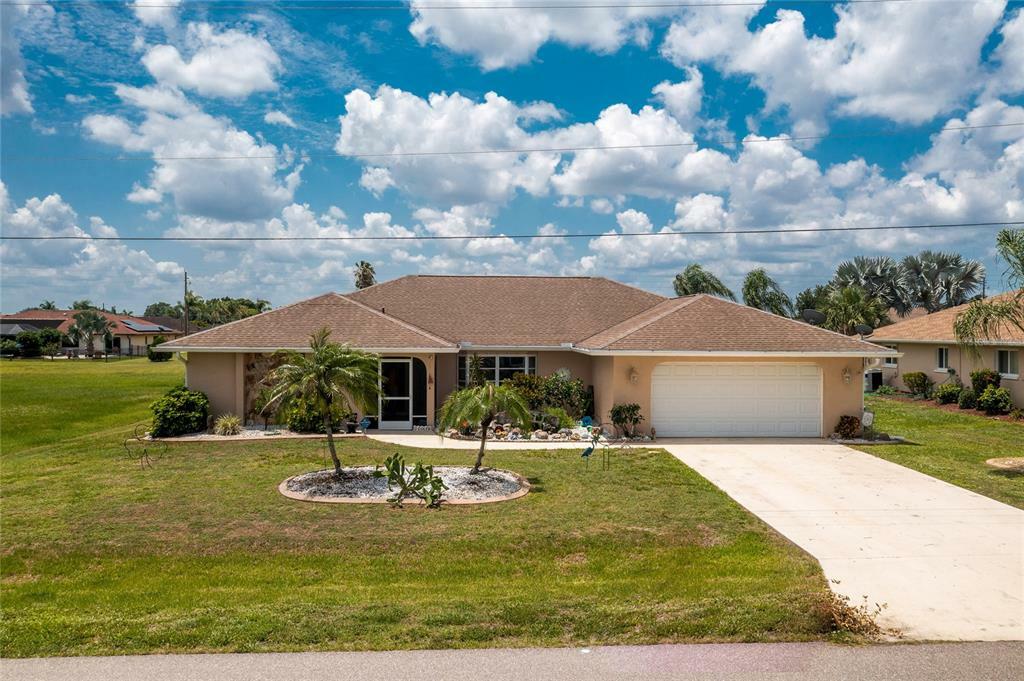 Property Photo:  1534 Ultramarine Lane  FL 33983 