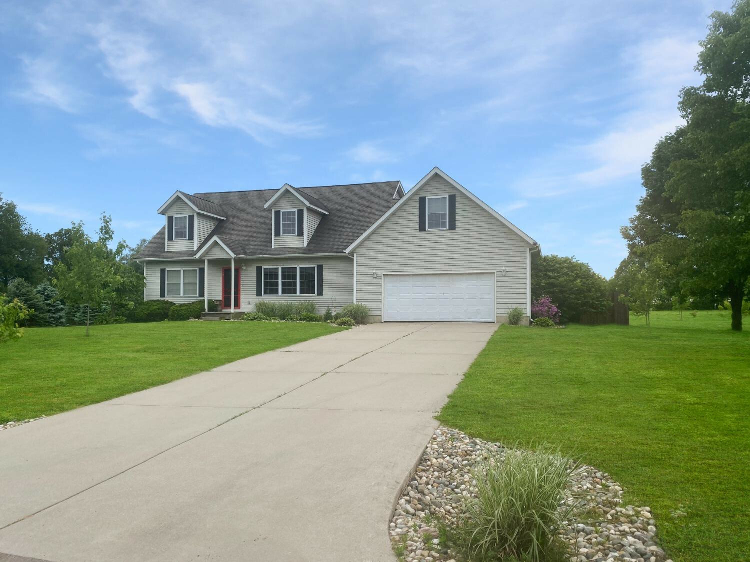 Property Photo: 882 Jeflynn Drive IN 46347