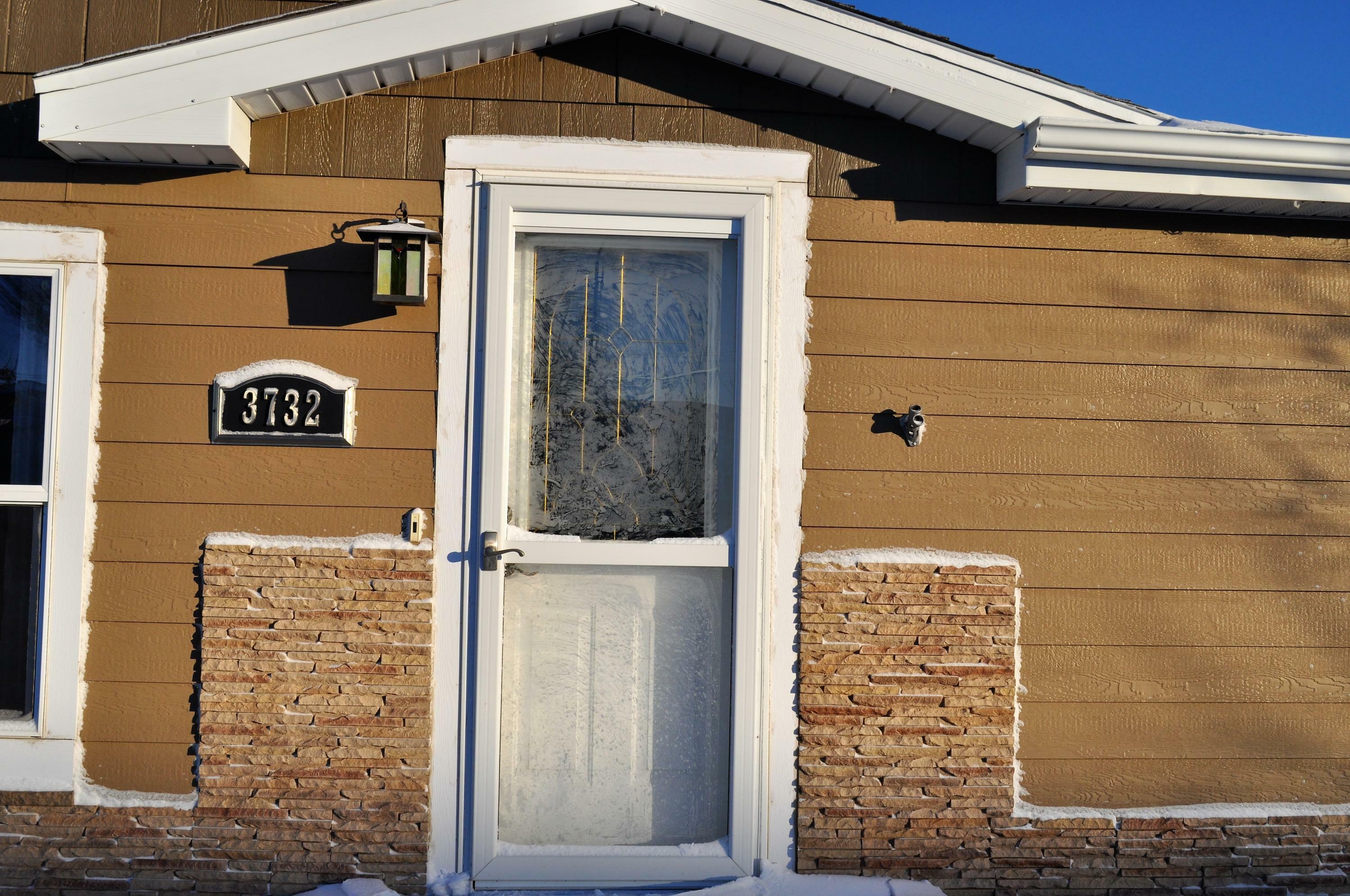 Property Photo:  3732 Jericho Rd  ND 58503 