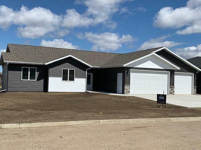 602 Cobblestone Loop SW  Mandan ND 58554 photo