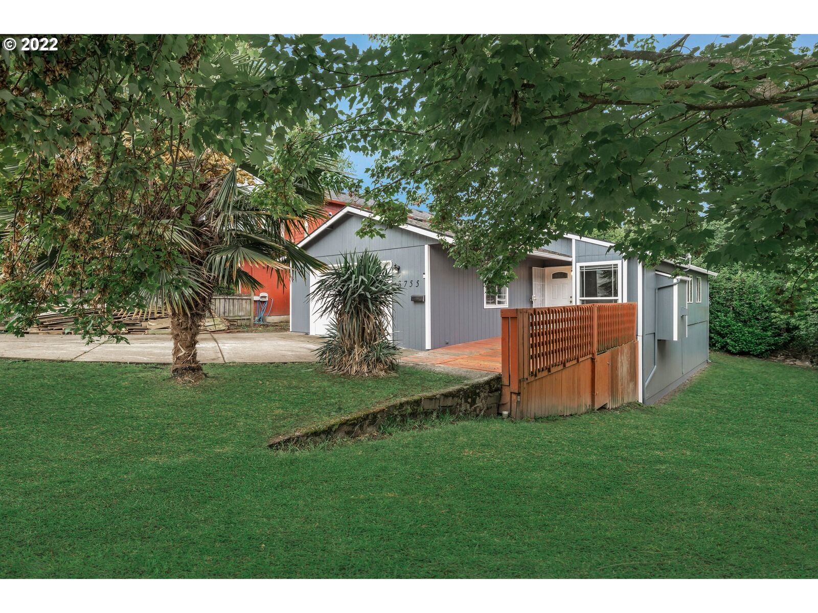 Property Photo:  8755 N Tyndall Ave  OR 97217 