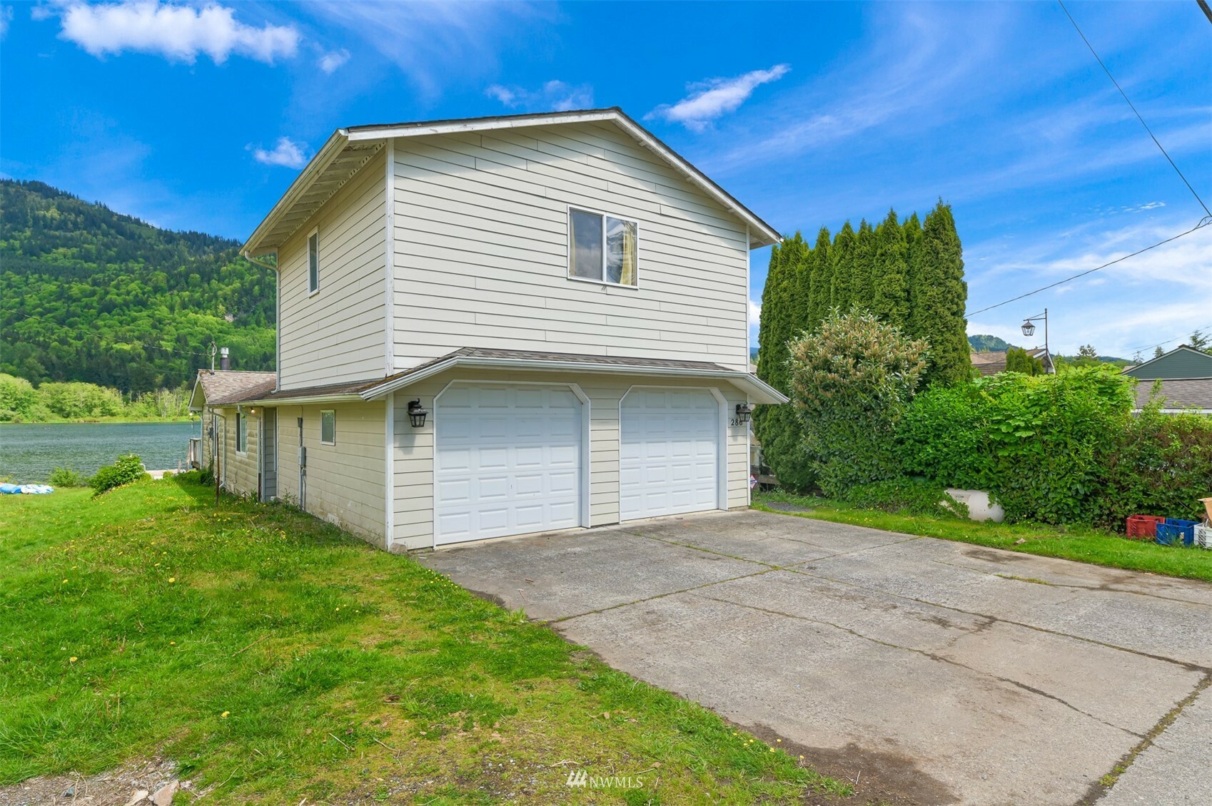 Property Photo:  286 Shallow Shore Road  WA 98229 