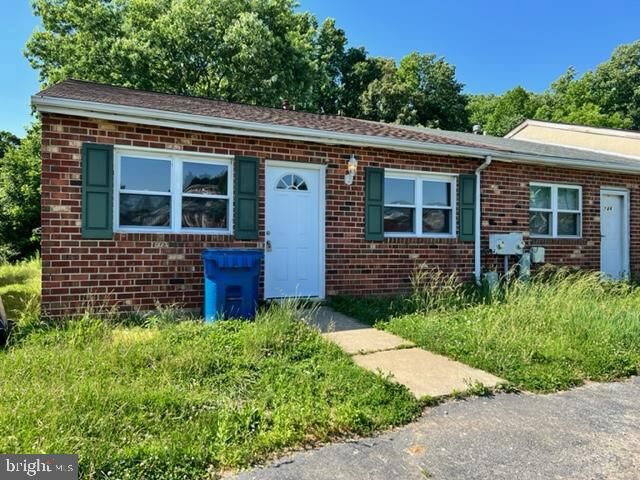 Property Photo:  746 Red Clay Drive  DE 19701 