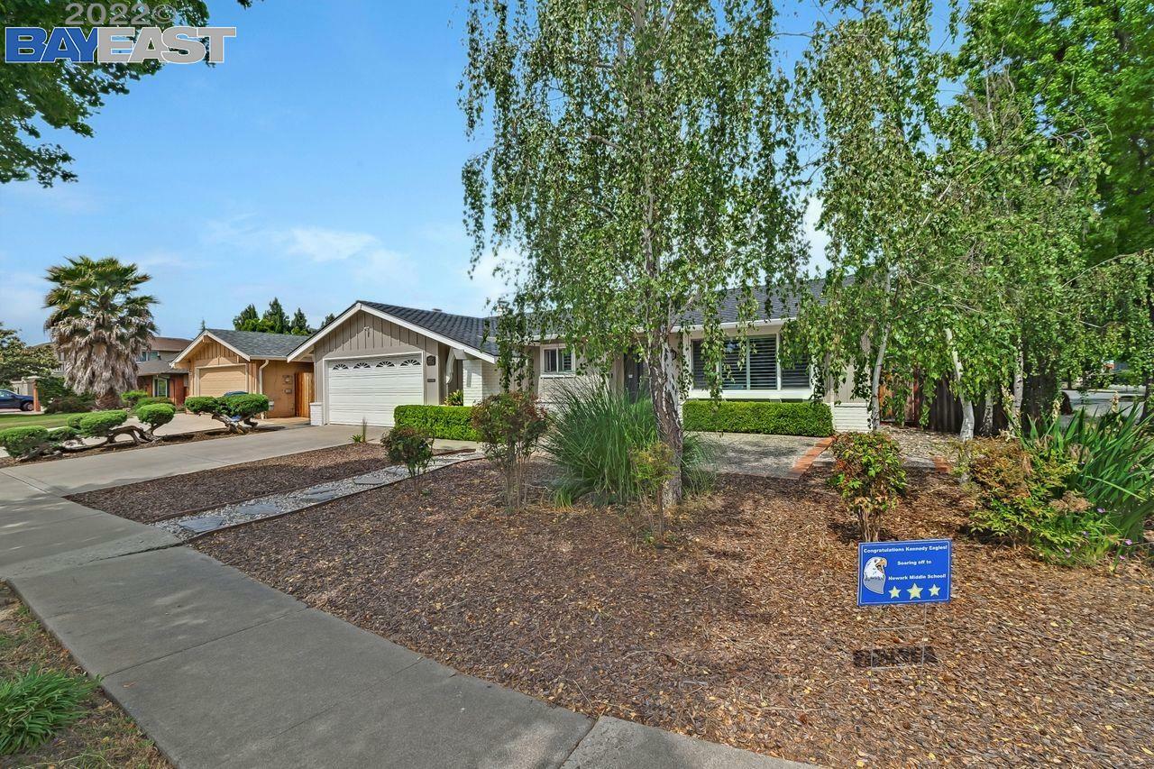 Property Photo: 5309 Greenwich Ct CA 94560