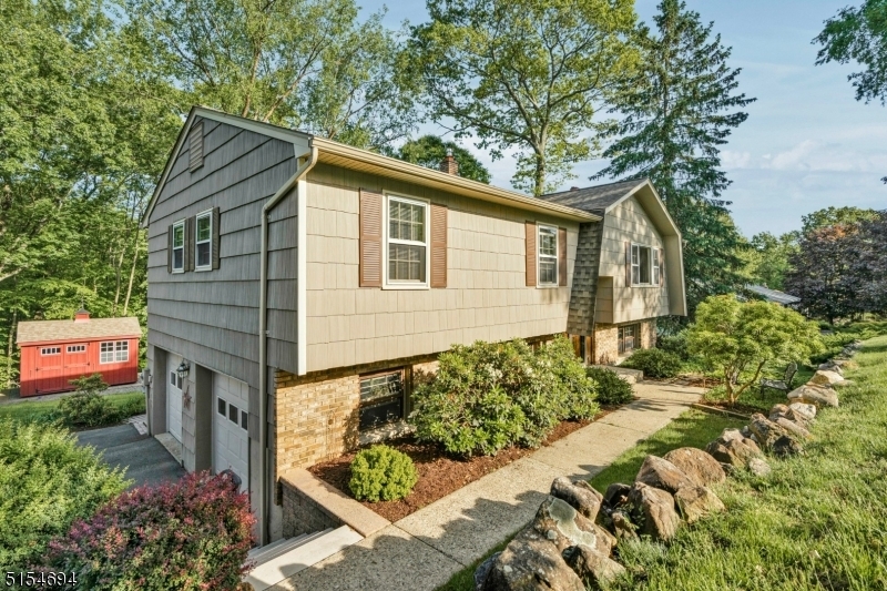 Property Photo: 1 Steffanie Pl NJ 07850