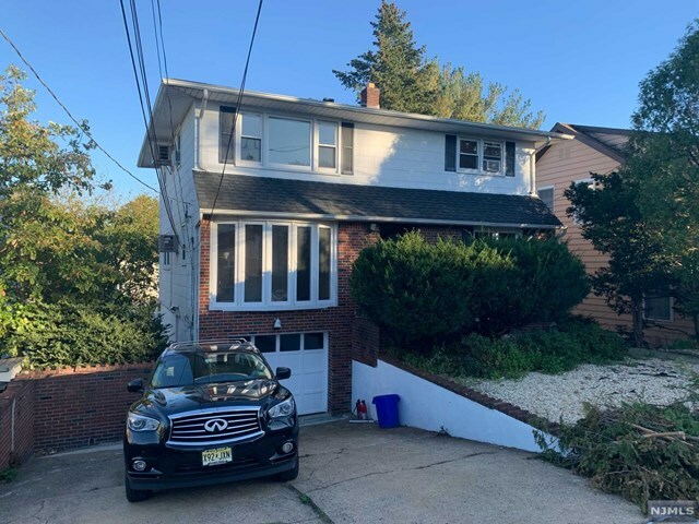 Property Photo:  804 Harvard Place Top  NJ 07024 