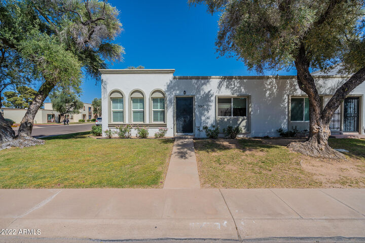 Property Photo: 5065 N 83rd Street AZ 85250