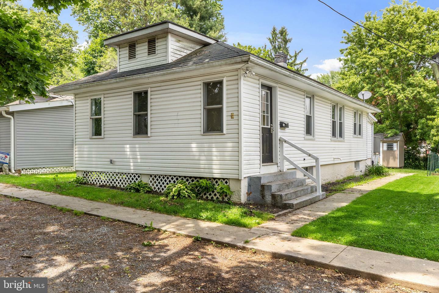 Property Photo: 251 Hickory St PA 19363