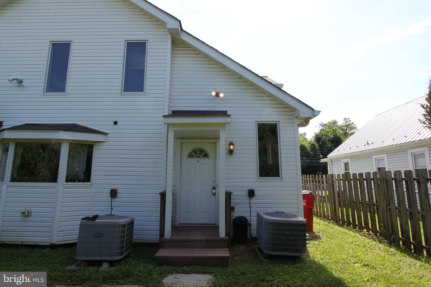 1057 Jefferson Avenue B  Charles Town WV 25414 photo