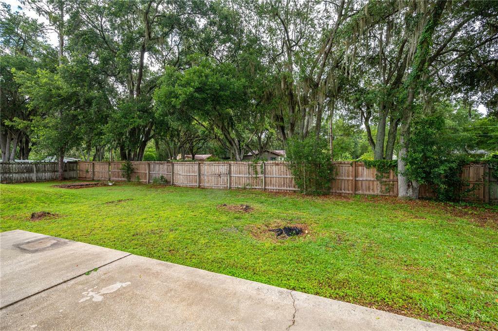 Property Photo:  5942 White Tail Loop  FL 33811 