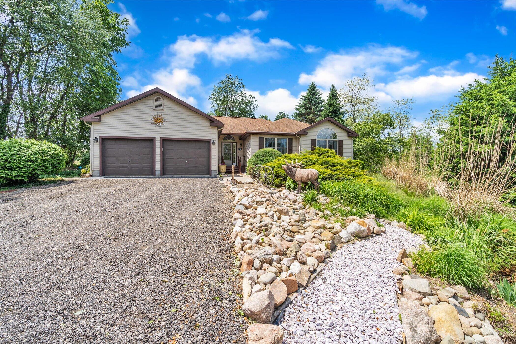 Property Photo: 6440 Wellman Road MI 49269