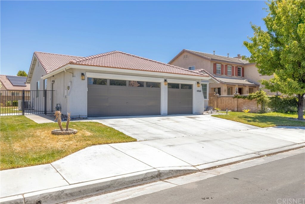 Property Photo:  44168 Windrose Place  CA 93536 