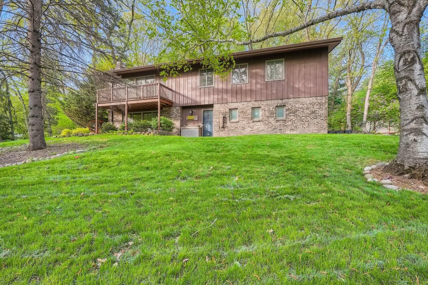 Property Photo:  287 Cimarron Road  MN 55124 