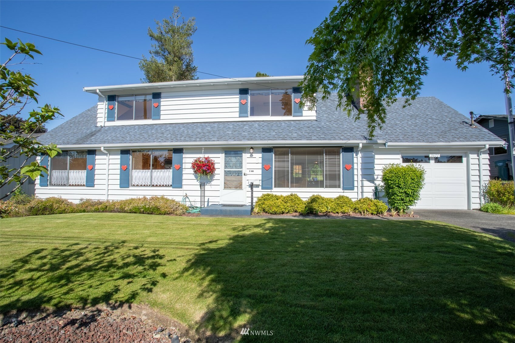 Property Photo:  3627 66th Avenue W  WA 98466 